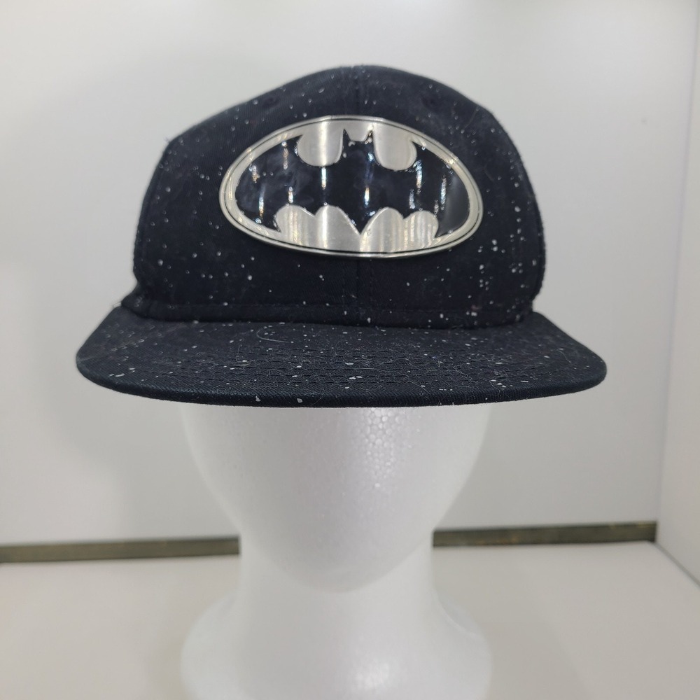 Mens Black Speckled Batman Metal Logo Flat Bill Snapback Baseball Cap Hat